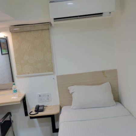 Grace Residency Chennai Airport Hotel Bagian luar foto