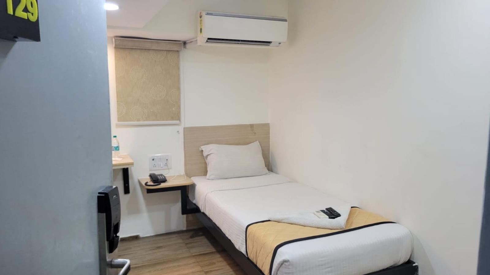 Grace Residency Chennai Airport Hotel Bagian luar foto