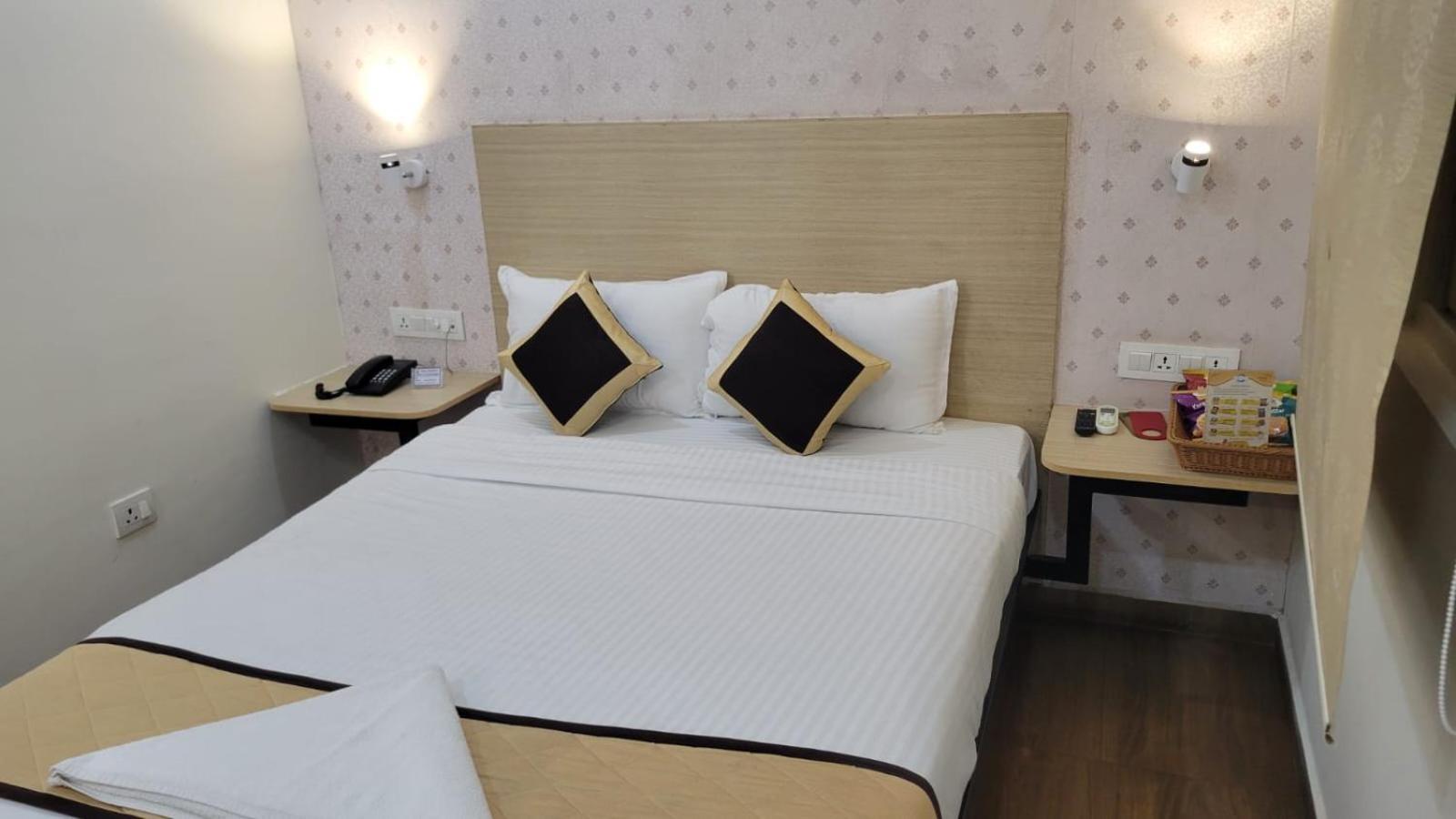 Grace Residency Chennai Airport Hotel Bagian luar foto