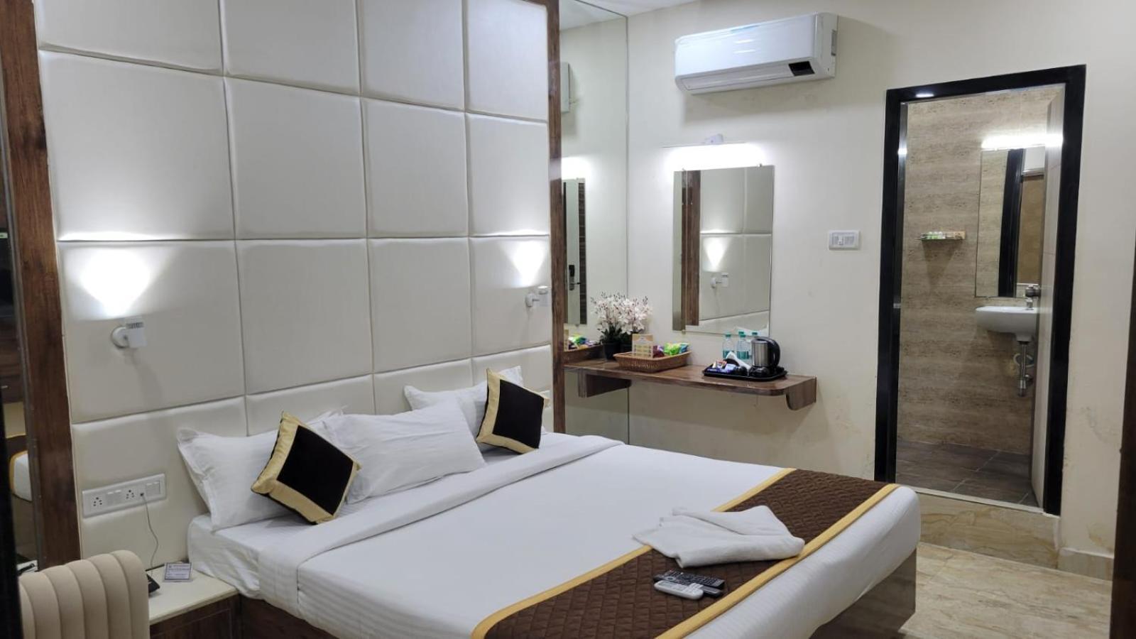 Grace Residency Chennai Airport Hotel Bagian luar foto